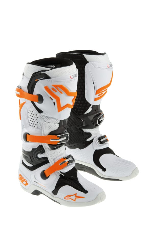 TECH 10 BOOTS [Digital]